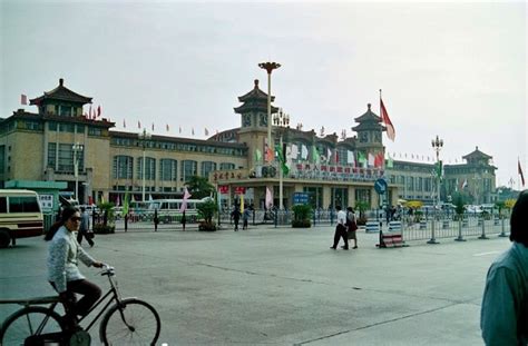 Fascinating Pics Capture Street Scenes Of Beijing In Vintage