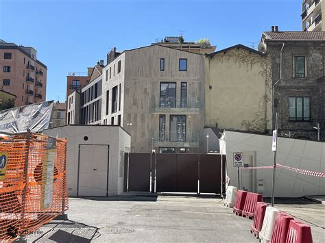 Milano Porta Garibaldi Cantiere Palais Tocqueville Aprile