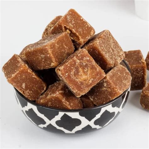 Organic Cube Shape Jaggery Solid At Rs 52 Kg In New Delhi ID