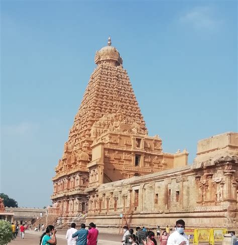 Brihadeshwara Temple Architecture 8