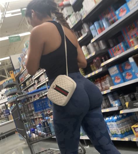 Slim Thicc Latina Walking Around In Walmart Spandex Leggings