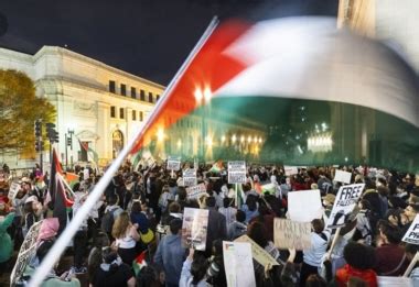 Des Centaines De Personnes Manifestent En Argentine Pour Soutenir Le