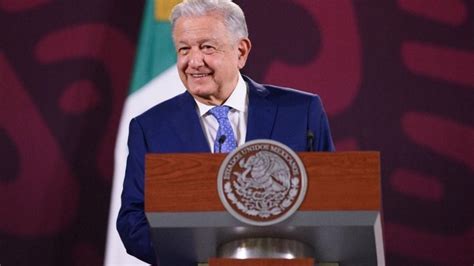 Regalazo En El D A Del Maestro Amlo Anuncia Aumento Salarial Para