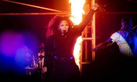 Janet Jackson In Concert At Blaisdell Arena Honolulu Hawaii USA 20