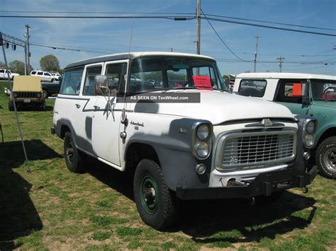 1959 International Harvester A 120 Travelall 4x4