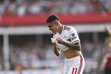 Autor do gol do título do São Paulo Nestor é eleito craque da Copa do