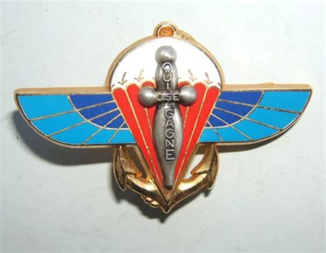 INSIGNE 2 R P I MA PARACHUTISTES INFANTERIE DE MARINE Boussemart