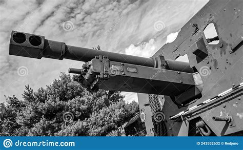 Ordnance QF 25 Pounder 25 Pdr British Field Gun Howitzer Stock Photo