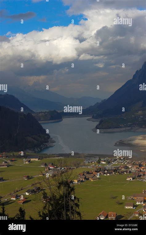 Lake of lungern hi-res stock photography and images - Alamy