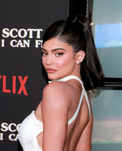 Kylie Jenners Style 5 Gorgeous Hairstyles For All The Brides To Be