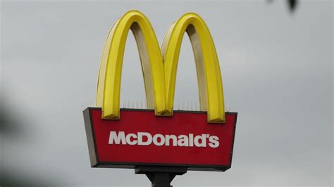 The Troubling Reason One Uk Mcdonalds Banned Unaccompanied Minors After 5 Pm