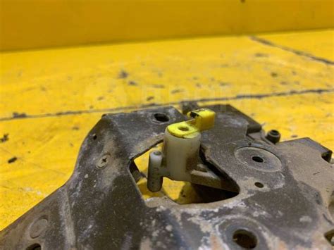 Купить Замок крышки/двери багажника Mazda Mazda3/Mazda3 MPS BK 2003 ...