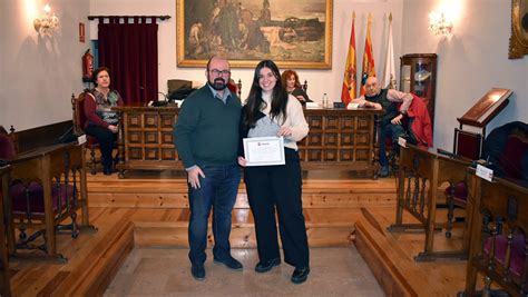 El Ayuntamiento de Cariñena entrega sus becas de estudio 2022 que