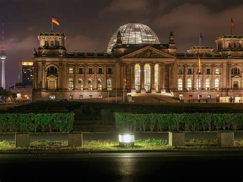 Reichstag Wallpapers Top Free Reichstag Backgrounds Wallpaperaccess