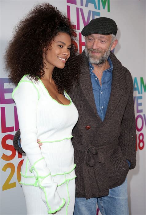 Photo Vincent Cassel Et Sa Femme Tina Kunakey Photocall Du Etam