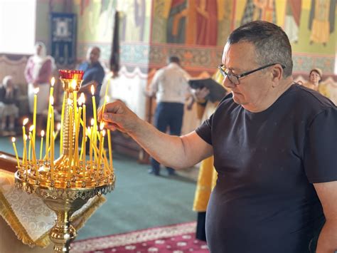 Episcopul Nicolae De Cead R Lunga A Slujit La Hramul Bisericii Sf