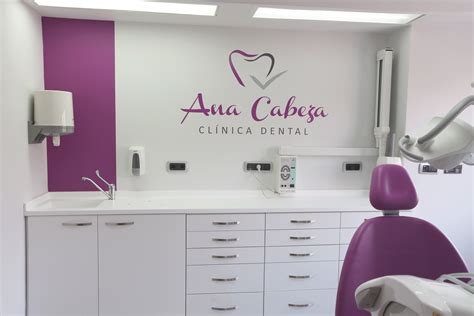 Reforma de clínica dental en Arteixo Muebles para consultorio dental