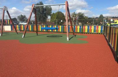 Pavimento De Caucho Continuo Para Parques Infantiles Toledo Suelos De