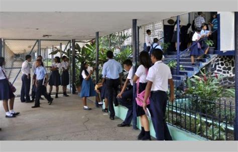 Meduca suspende clases en todo el país tras amenazas de manifestaciones