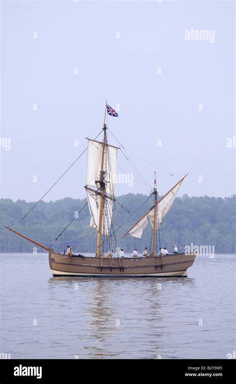 Susan Constant Godspeed And Discovery Hi Res Stock Photography And