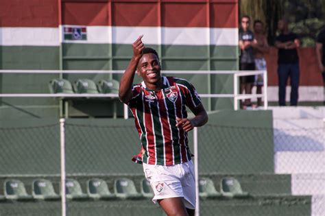 dois gols marcados nesta terça 2 Lucumí chega a cinco gols pelo