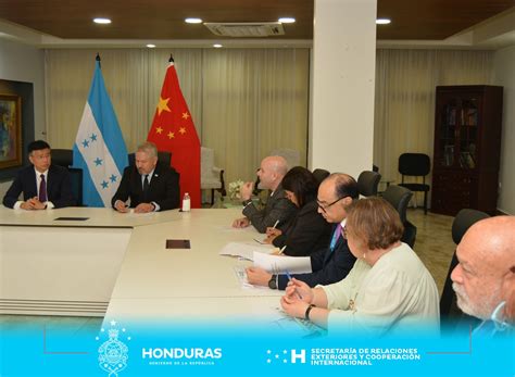 Cancillería Sostiene Reunión De Trabajo Con Delegación De La República Popular China