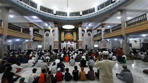 Salat Tarawih Awal Ramadan Di Masjid Agung An Nur Luwuk Banggai YouTube