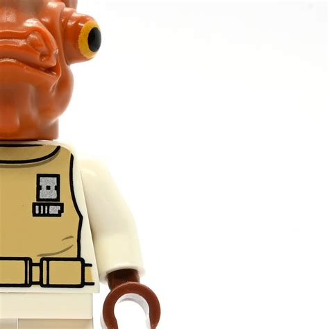 Admiral Ackbar - | Lego Minifigures | lego.minifigures.world