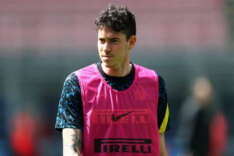 Photo Inter Defender Alessandro Bastoni All Smiles As Nerazzurri