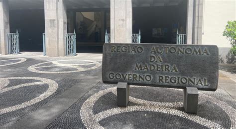 Governo Regional Concede Toler Ncia De Ponto Na Feira Santa E