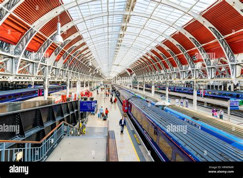 Tren Trenes Estaciones Arquitectura Fotografías E Imágenes De Alta Resolución Alamy