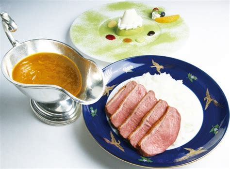 あの偉人も食べた!? 約133年ぶり復活「鴨肉のカレー」＆皇室伝統「富士山アイスクリーム」を味わおう - うまい肉