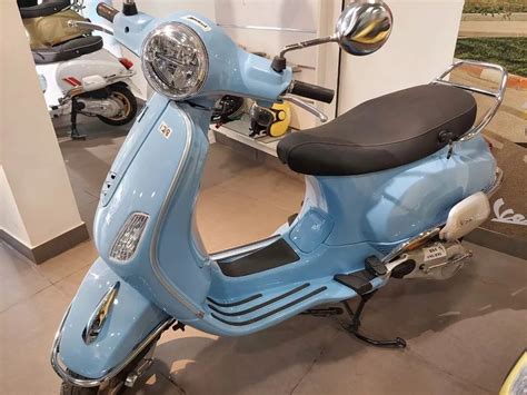 Coimbatore Red Vespa Vxl 150cc Scooter At Rs 148864piece In Coimbatore Id 25565258762