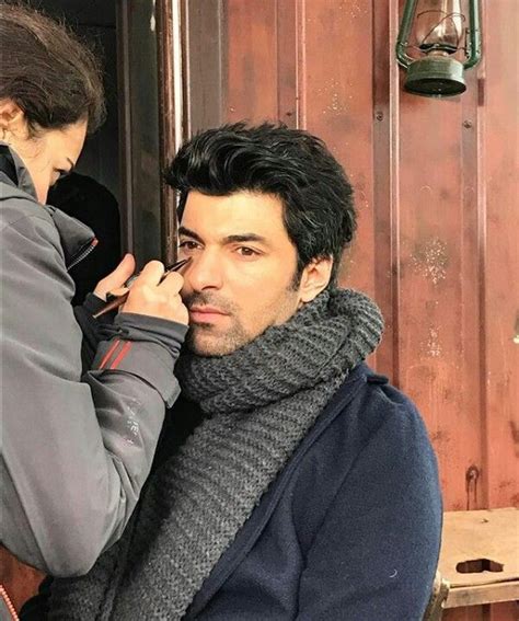 Pin en engin akyürek Hombres hermosos Actores Hombres guapos