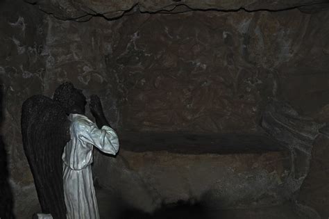 Angel-in-the Empty Tomb of Christ. - a photo on Flickriver