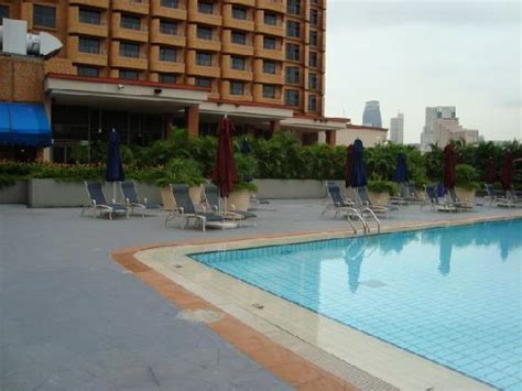 Hotel And Swimming Pool Picture Of Novotel Singapore Clarke Quay