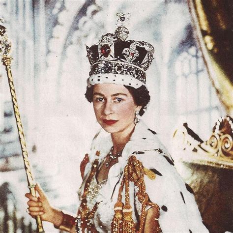 Cita Con La Historia Y Otras Narraciones La Coronación De Isabel Ii De