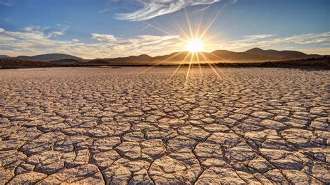 Extreme Heat Emergencies First Aid