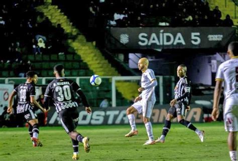 Ferroviária vence o Figueirense fora de casa e mantém invencibilidade