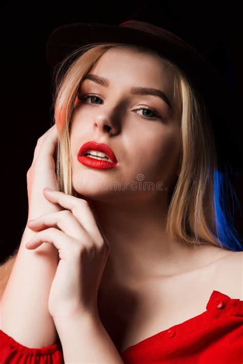 Fashionable Blonde Lady With Red Lips Posing In The Shadow With Stock Image Image Of Glamour
