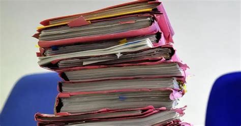 Nach Sex mit Lehrer Schülerin will Schmerzensgeld Rheinland Pfalz Rhein Zeitung