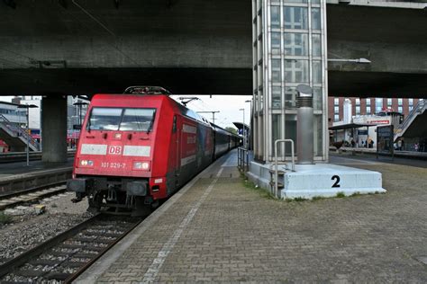 Mit Dem Gut Eine Stunde Versp Teten Ec Von Hamburg Altona