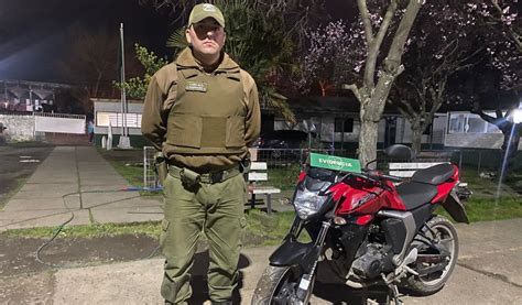 Insólito Carabineros detiene a sujeto que intentó vender moto robada a