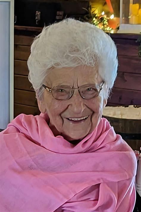 Remembering Margaret Pennell: Obituary and Funeral Information 5