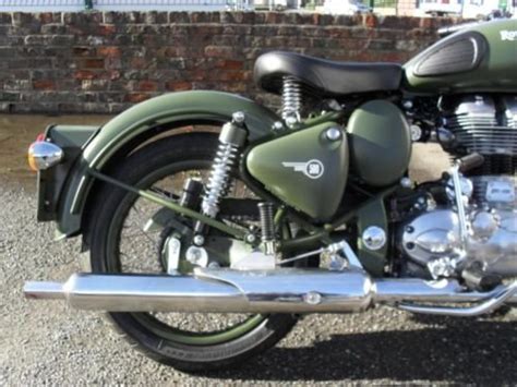 Royal Enfield Bullet Classic Battle Green 500cc