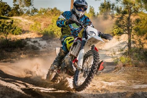 Charismatique Quelle Est La Meilleure Moto Pour D Buter L Enduro