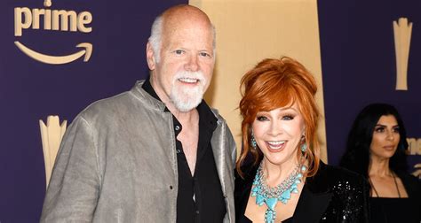 Reba McEntire Gets Support From Boyfriend Rex Linn At ACM Awards 2024