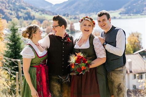 Herbsthochzeit Im Standesamt Im Rathaus In Schliersee