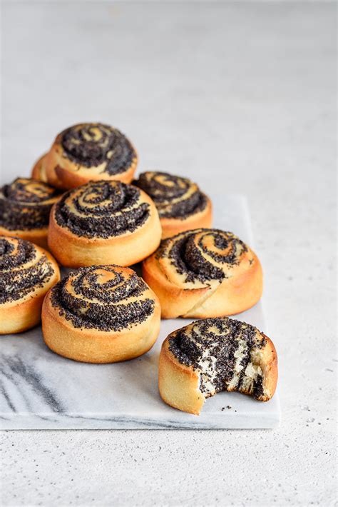 Poppy Seed Buns | JustIngredients
