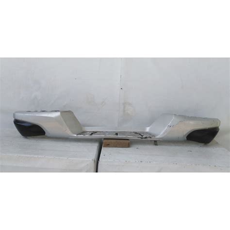 MOLDURA PARACHOQUE TRASERO MITSUBISHI L200 ORIGINAL 2016 2017 2018 2019